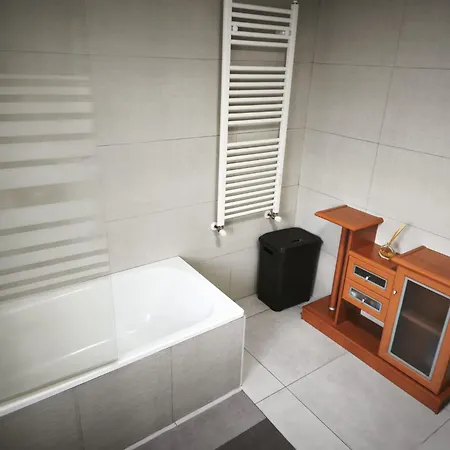 Quarto em Acomodações Particulares Privada Con Terraza Y Parking *