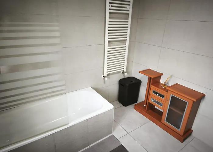 Quarto em Acomodações Particulares Privada Con Terraza Y Parking *