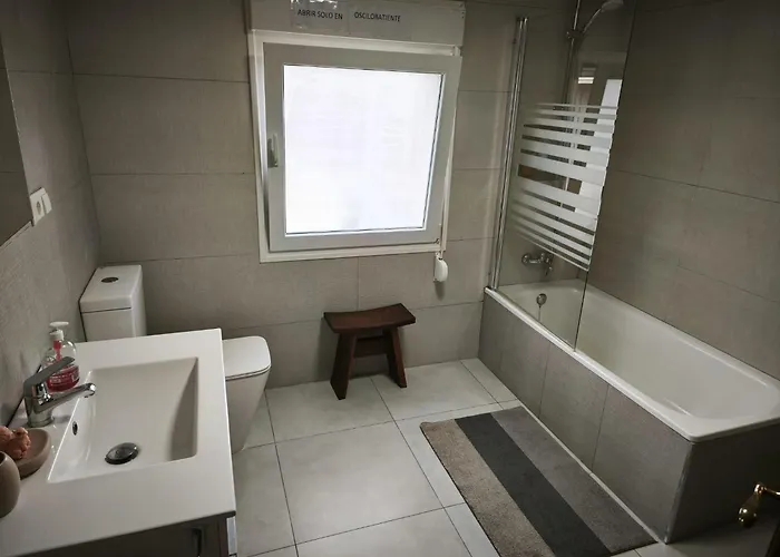 Quarto em Acomodações Particulares Privada Con Terraza Y Parking Santa Cruz De Bezana